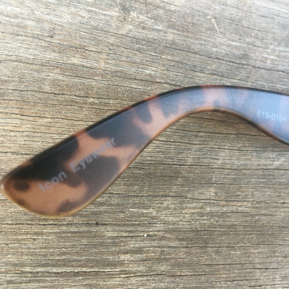 Icon Eyewear Brown Women’s Sunglasses - Picture 5 of 6